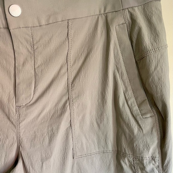 Athleta Jogger Pants Khaki Tan Size 16 Active Wear - Picture 3 of 5